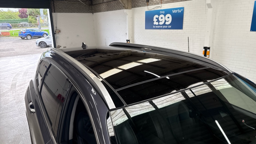 Hyundai SANTA FE 1.6 TGDi Hybrid Ultimate 5dr Auto Hybrid Estate - Image 42