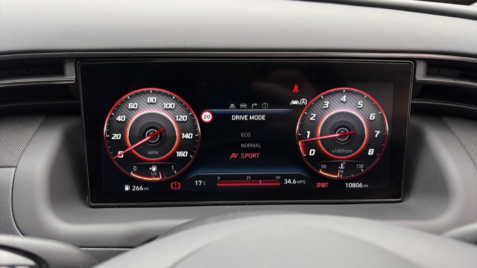 Hyundai TUCSON 1.6 TGDi N Line 5dr 2WD Petrol Estate - Image 26