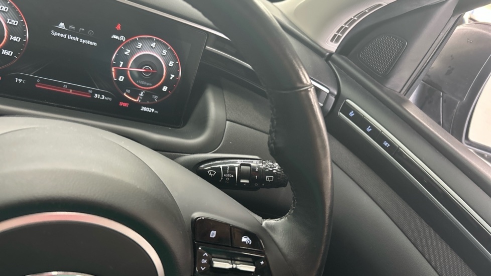 Hyundai TUCSON 1.6 TGDi Ultimate 5dr 2WD Petrol Estate - Image 28