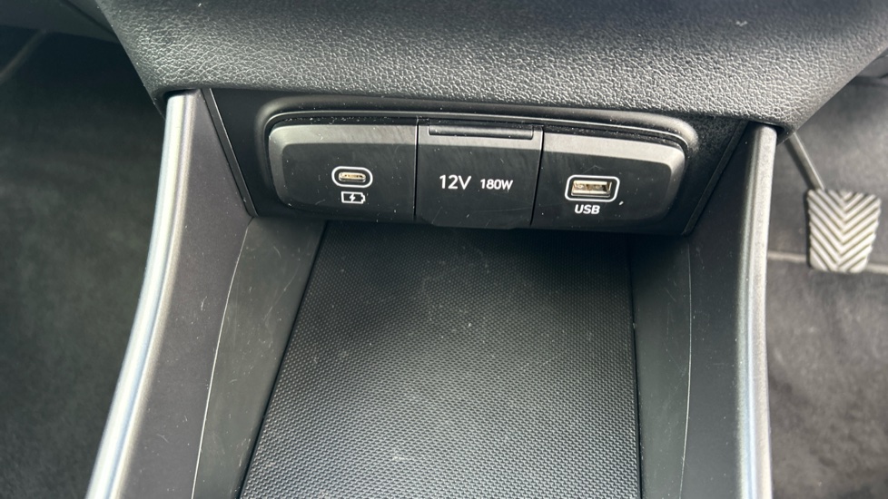 Hyundai i20 1.0T GDi Advance 5dr Petrol Hatchback - Image 29