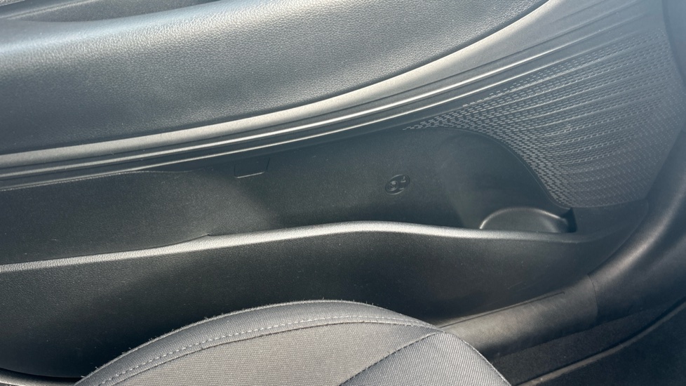 Hyundai i20 1.0T GDi Advance 5dr Petrol Hatchback - Image 33