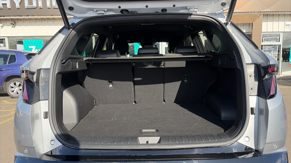 Hyundai TUCSON 1.6T N Line 5dr Petrol Estate - Image 4