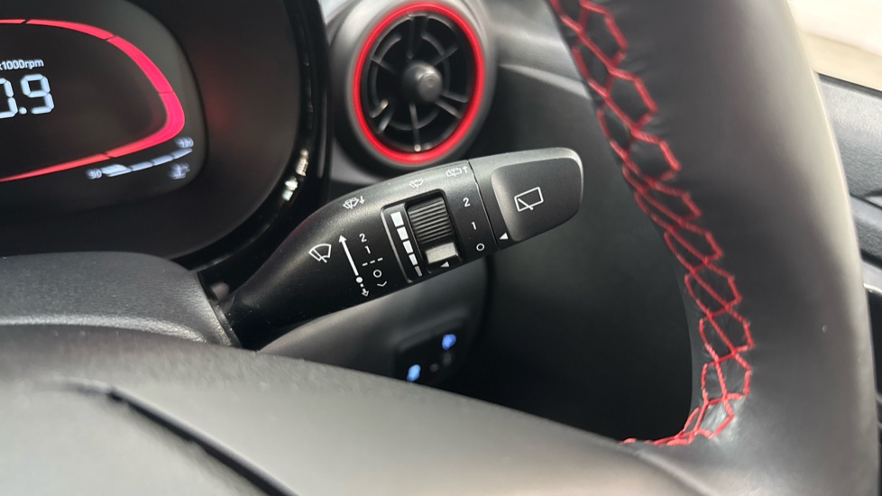 Hyundai i10 1.0T [90] N Line 5dr [Nav] Petrol Hatchback - Image 31