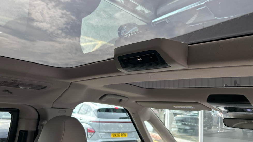 Volkswagen Multivan 2.0 TSI Style 5dr LWB DSG Petrol Estate - Image 30