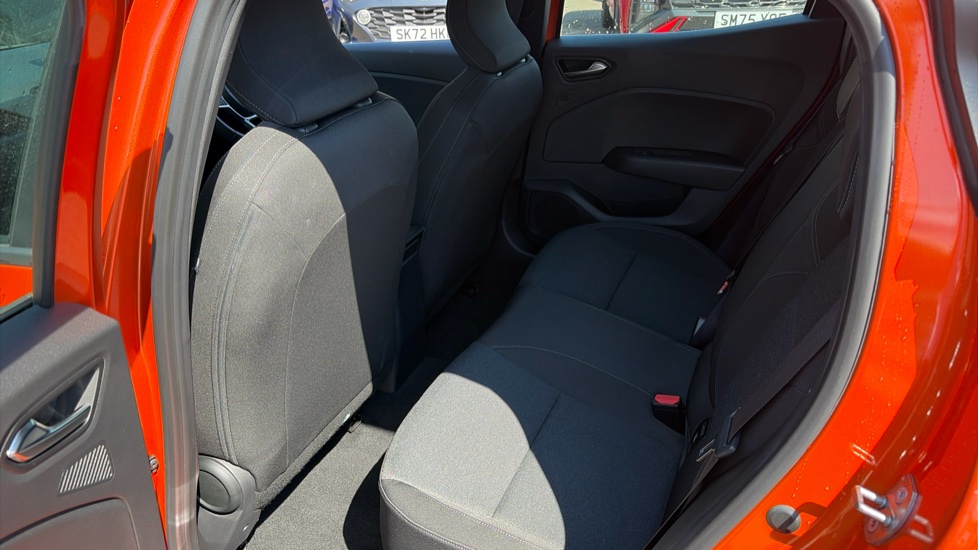 Renault Clio 1.0 TCe 90 Evolution 5dr Petrol Hatchback - Image 16