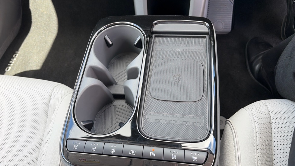 Hyundai IONIQ 5 168kW Ultimate 84 kWh 5dr Auto [Tech Pack] Electric Hatchback - Image 32