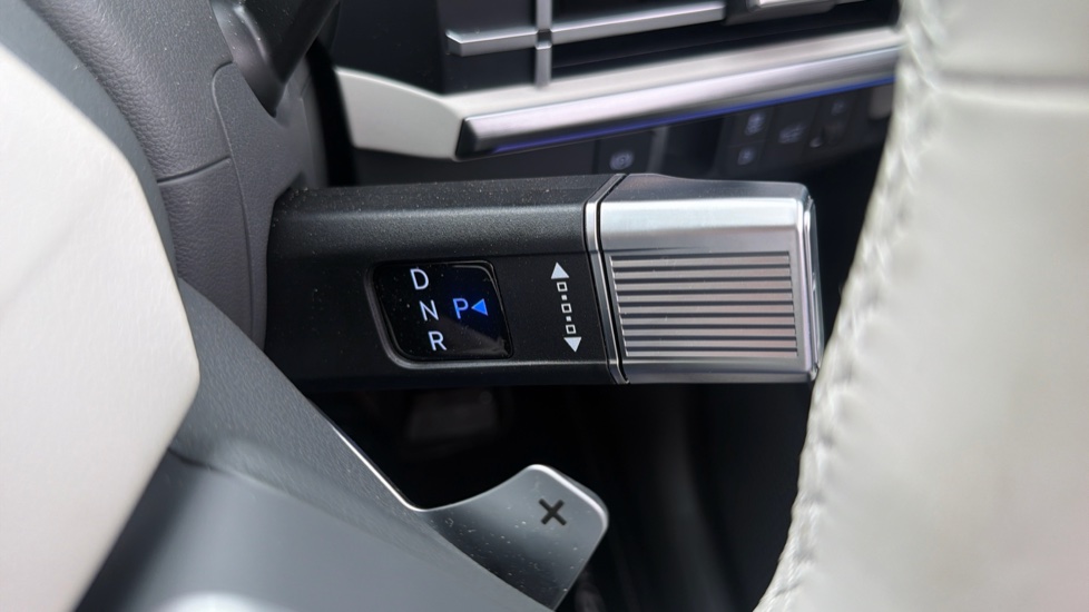 Hyundai SANTA FE 1.6 TGDi Plug-in Hybrid Ultimate 5dr 4WD Auto Estate - Image 35