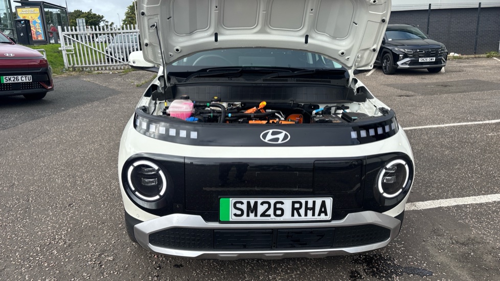Hyundai INSTER 85kW 02 49kWh 5dr Auto Electric Hatchback - Image 8