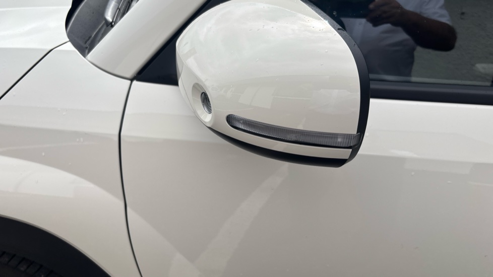 Hyundai INSTER 85kW 02 49kWh 5dr Auto Electric Hatchback - Image 29