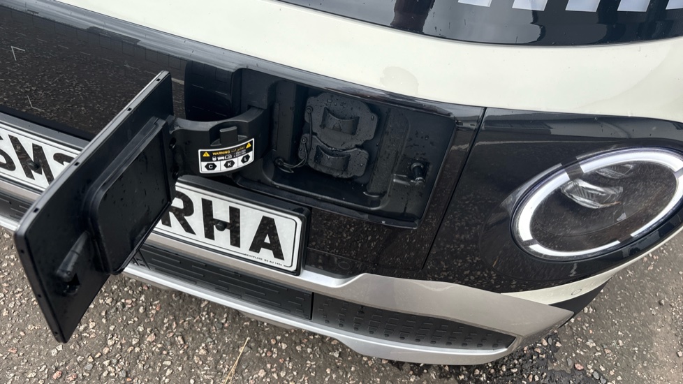 Hyundai INSTER 85kW 02 49kWh 5dr Auto Electric Hatchback - Image 43