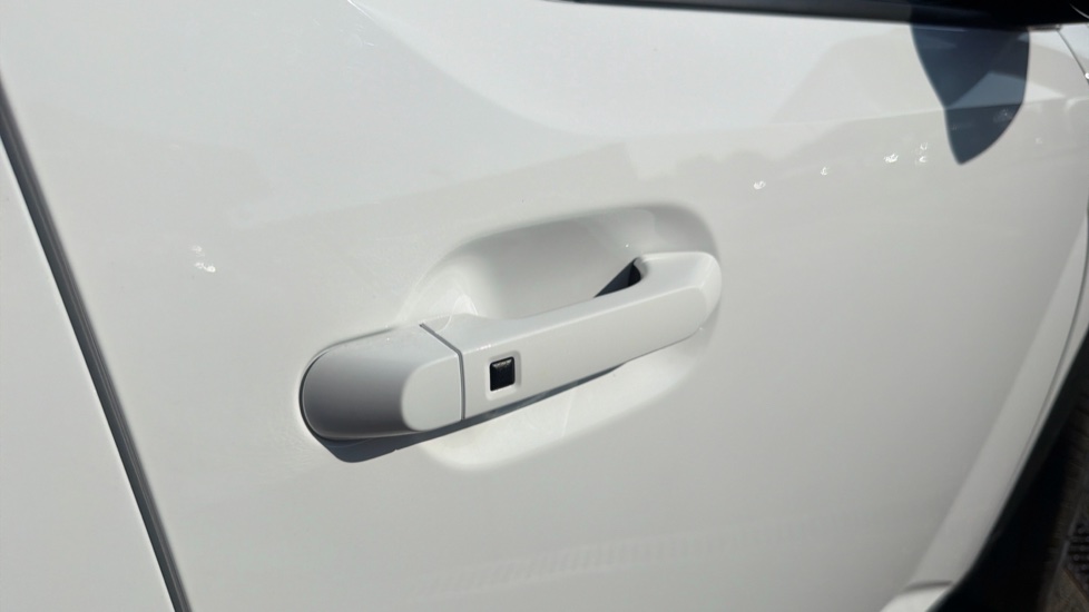 Hyundai INSTER 85kW 02 49kWh 5dr Auto Electric Hatchback - Image 21