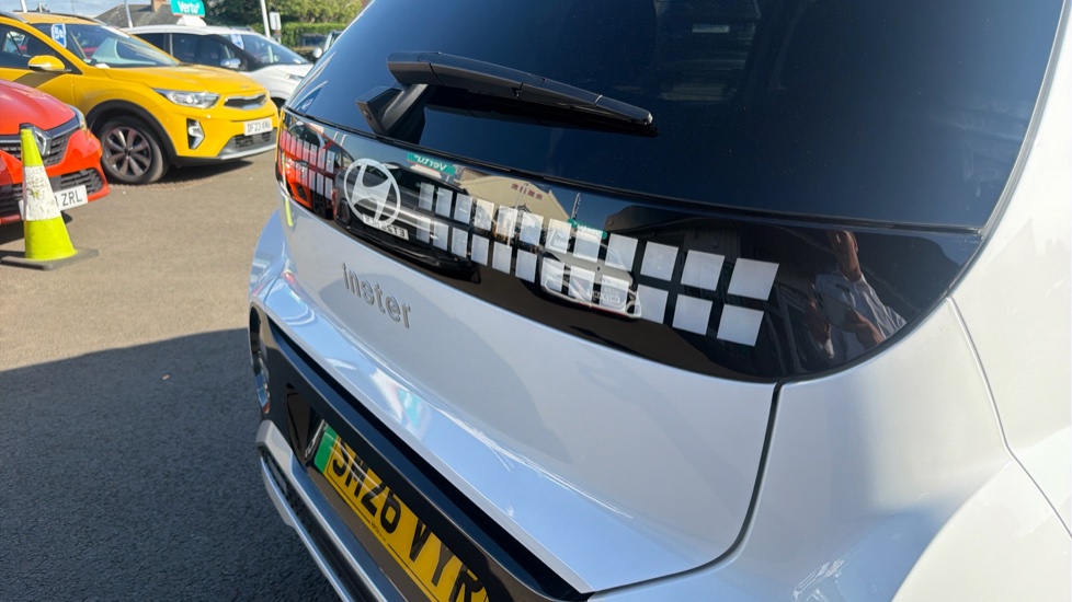 Hyundai INSTER 85kW 02 49kWh 5dr Auto Electric Hatchback - Image 25