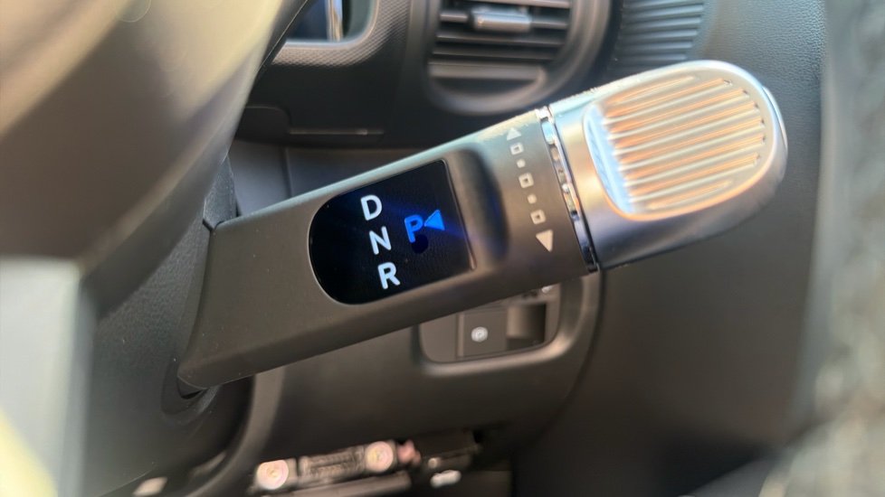 Hyundai INSTER 85kW 02 49kWh 5dr Auto Electric Hatchback - Image 34