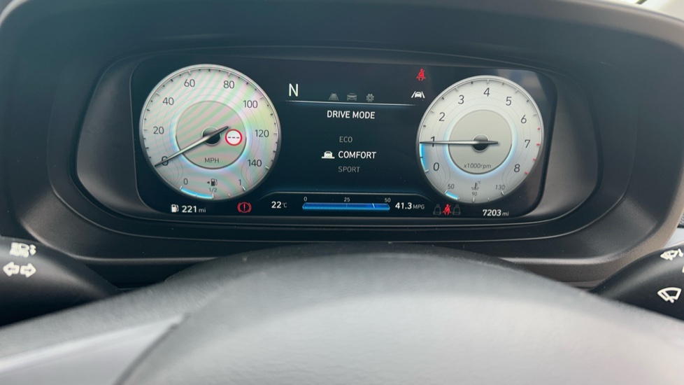 Hyundai i20 1.0T GDi 48V MHD SE Connect 5dr Petrol Hatchback - Image 29