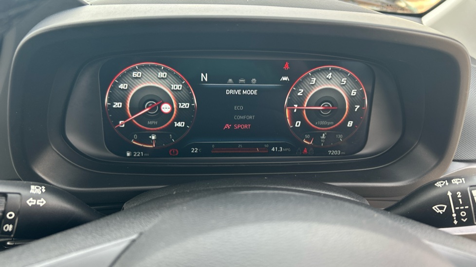 Hyundai i20 1.0T GDi 48V MHD SE Connect 5dr Petrol Hatchback - Image 30