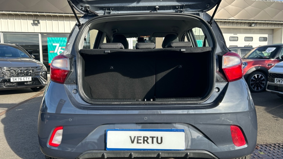 Hyundai i10 1.2 Advance 5dr Petrol Hatchback - Image 4