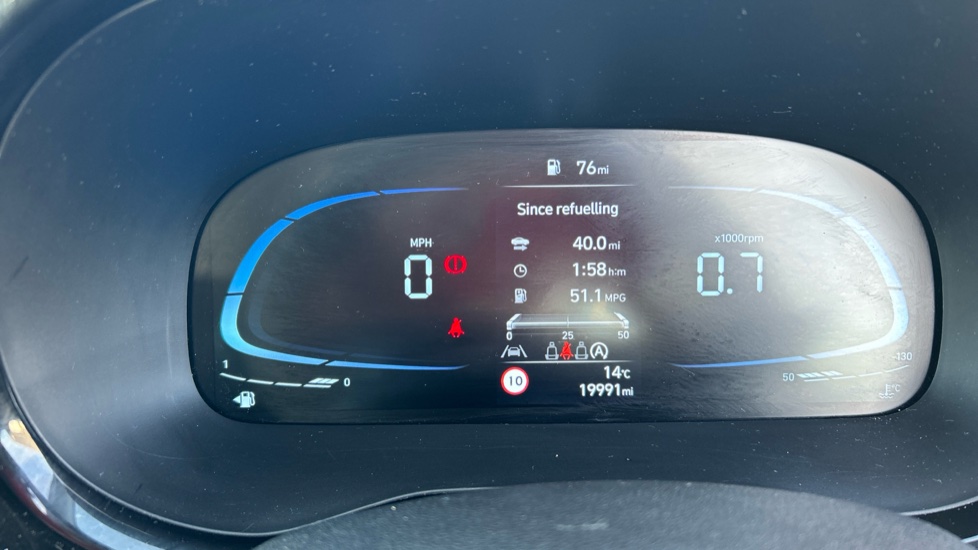 Hyundai i10 1.2 Advance 5dr Petrol Hatchback - Image 18