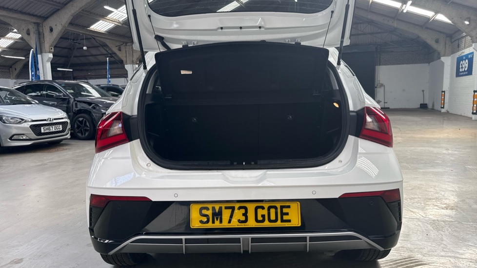 Hyundai i20 1.0T GDi Premium 5dr Petrol Hatchback - Image 4