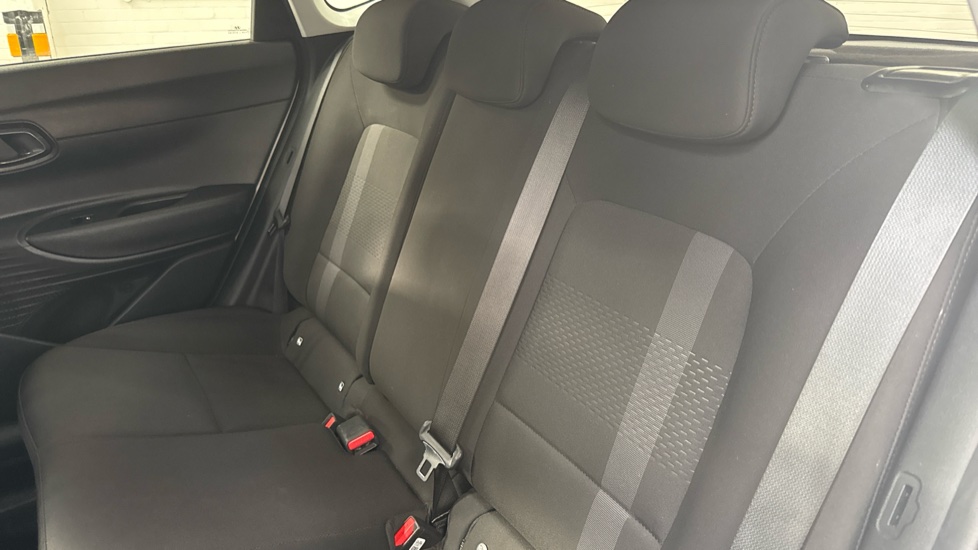 Hyundai i20 1.0T GDi Premium 5dr Petrol Hatchback - Image 15