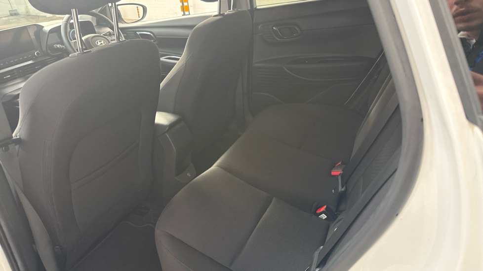 Hyundai i20 1.0T GDi Premium 5dr Petrol Hatchback - Image 16