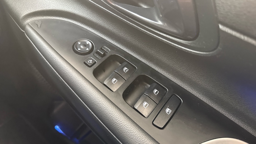 Hyundai i20 1.0T GDi Premium 5dr Petrol Hatchback - Image 28