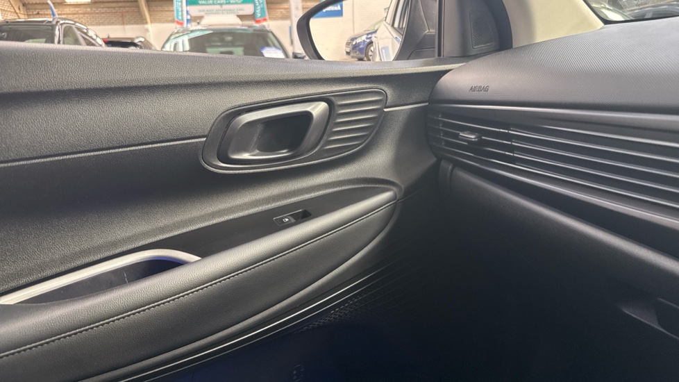 Hyundai i20 1.0T GDi Premium 5dr Petrol Hatchback - Image 33