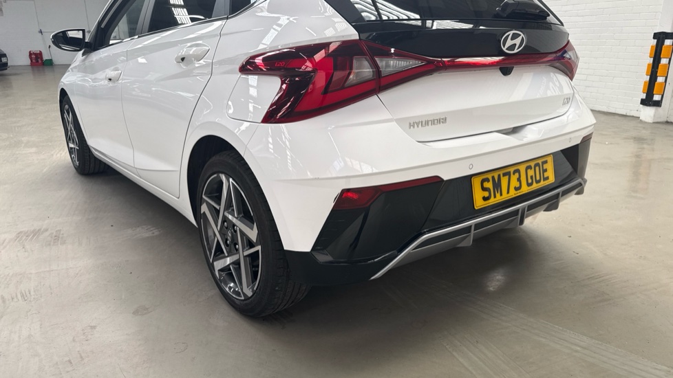 Hyundai i20 1.0T GDi Premium 5dr Petrol Hatchback - Image 39