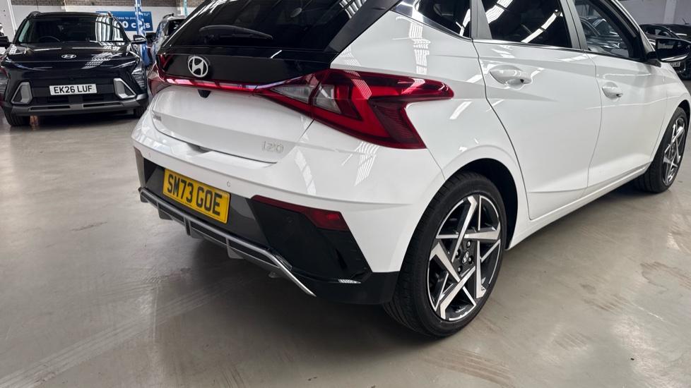 Hyundai i20 1.0T GDi Premium 5dr Petrol Hatchback - Image 40