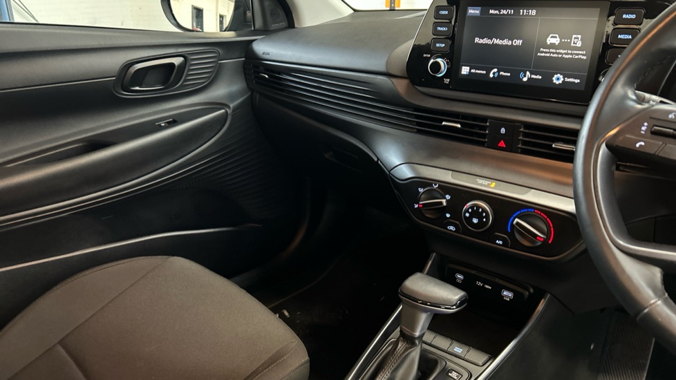 Hyundai i20 1.0T GDi Advance 5dr DCT Petrol Hatchback - Image 14