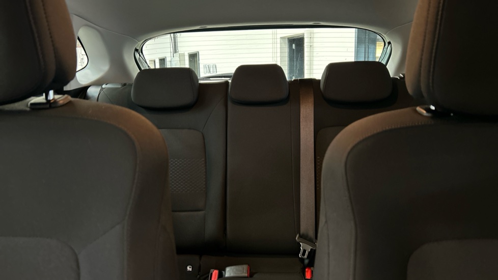 Hyundai i20 1.0T GDi Advance 5dr DCT Petrol Hatchback - Image 15