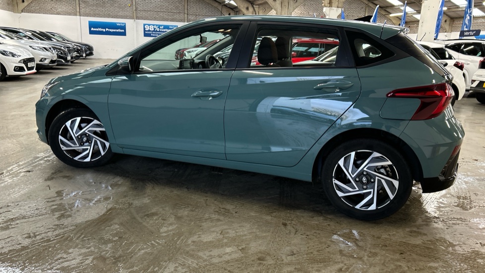 Hyundai i20 1.0T GDi Advance 5dr DCT Petrol Hatchback - Image 27