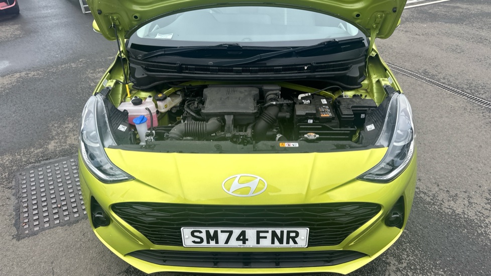 Hyundai i10 1.0 [63] Premium 5dr [Nav] Petrol Hatchback - Image 8