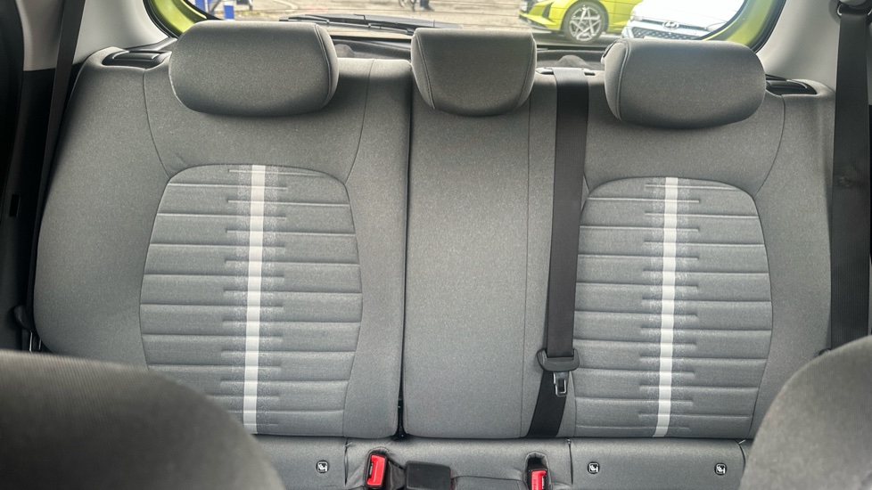 Hyundai i10 1.0 [63] Premium 5dr [Nav] Petrol Hatchback - Image 15