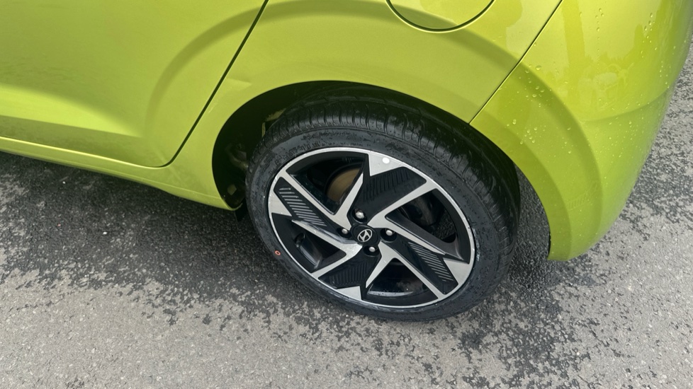 Hyundai i10 1.0 [63] Premium 5dr [Nav] Petrol Hatchback - Image 27