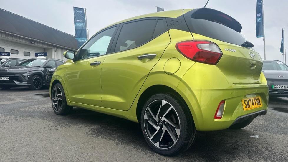 Hyundai i10 1.0 [63] Premium 5dr [Nav] Petrol Hatchback - Image 28