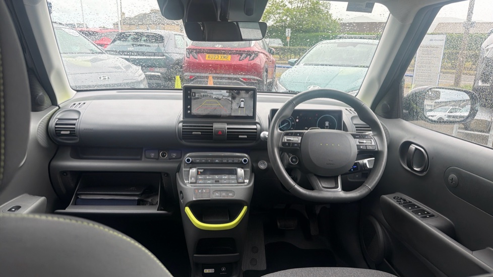 Hyundai INSTER 85kW Cross 49kWh 5dr Auto Electric Hatchback - Image 10