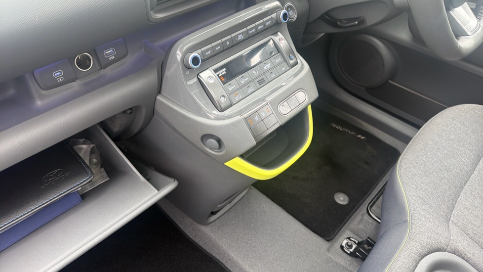 Hyundai INSTER 85kW Cross 49kWh 5dr Auto Electric Hatchback - Image 13