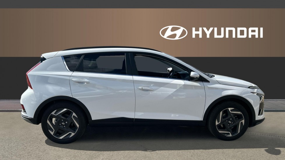 Hyundai BAYON 1.0 TGDi [90] Tech Line 5dr Petrol Hatchback - Image 5