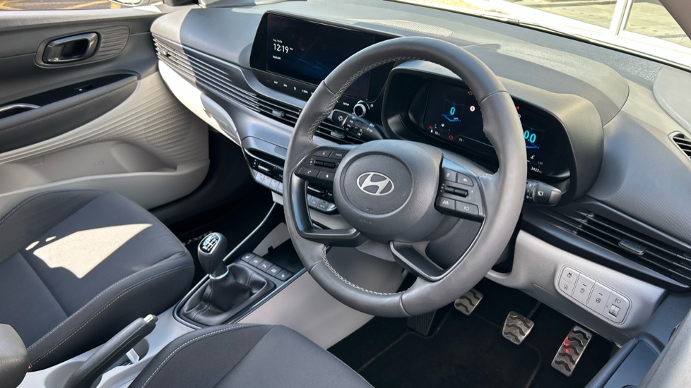 Hyundai BAYON 1.0 TGDi [90] Tech Line 5dr Petrol Hatchback - Image 11