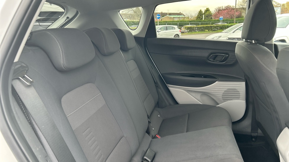 Hyundai BAYON 1.0 TGDi [90] Tech Line 5dr Petrol Hatchback - Image 32