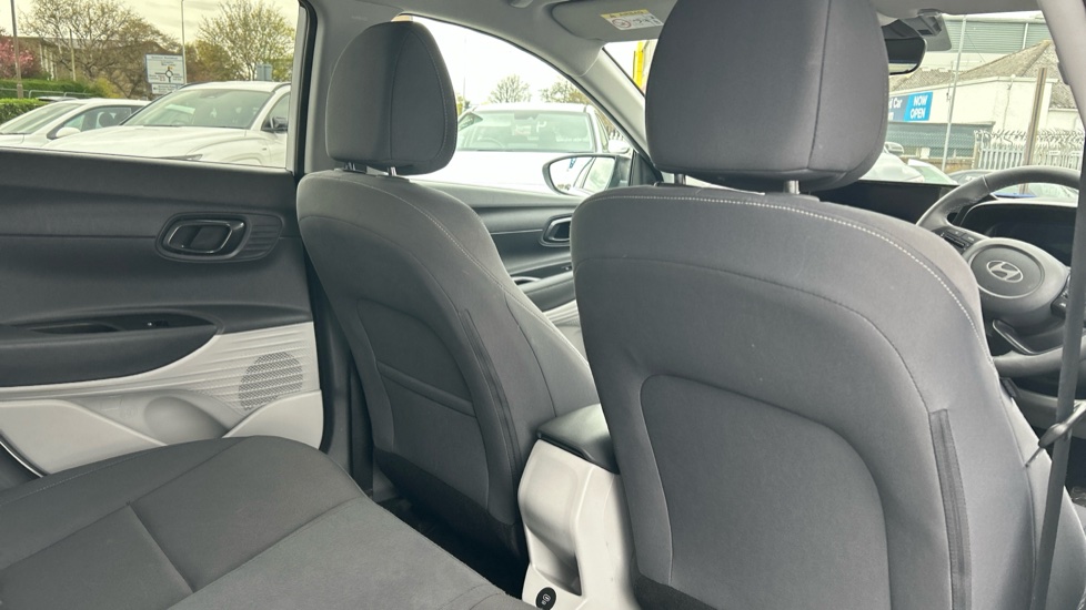 Hyundai BAYON 1.0 TGDi [90] Tech Line 5dr Petrol Hatchback - Image 33