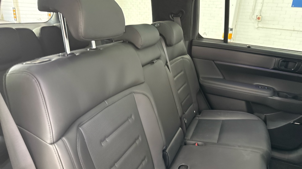 Hyundai SANTA FE 1.6 TGDi 239 Hybrid Calligraphy 5dr Auto Hybrid Estate - Image 15
