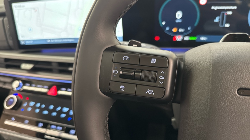 Hyundai SANTA FE 1.6 TGDi 239 Hybrid Calligraphy 5dr Auto Hybrid Estate - Image 21