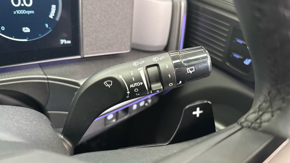 Hyundai SANTA FE 1.6 TGDi 239 Hybrid Calligraphy 5dr Auto Hybrid Estate - Image 23
