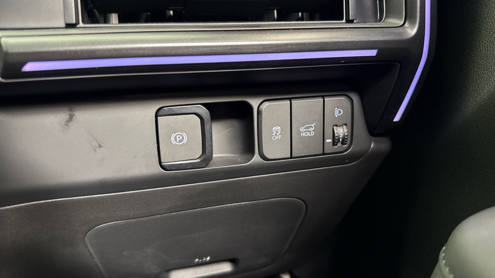 Hyundai SANTA FE 1.6 TGDi 239 Hybrid Calligraphy 5dr Auto Hybrid Estate - Image 25
