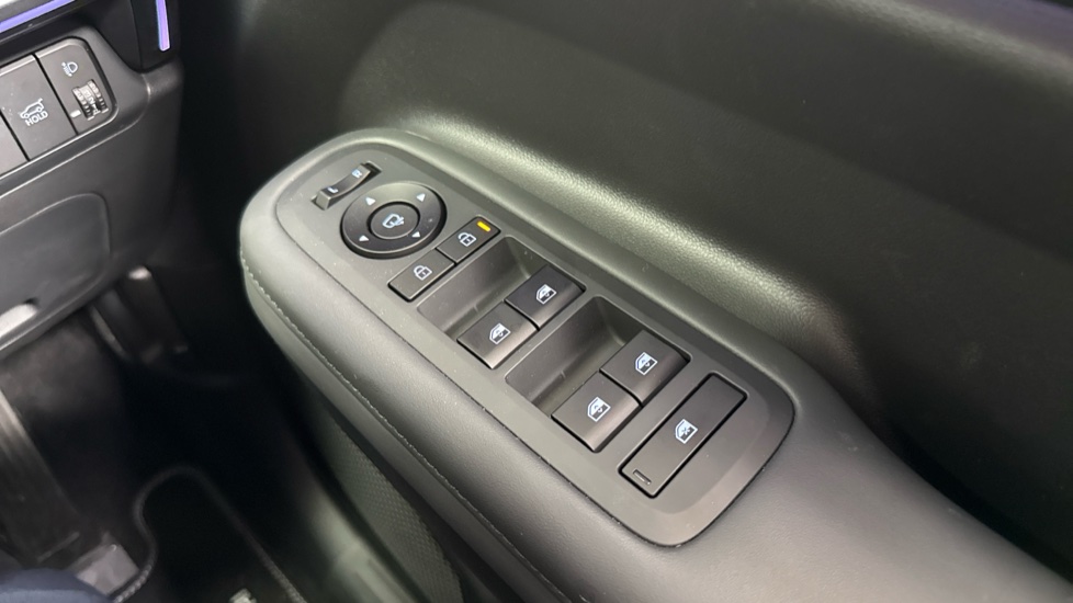 Hyundai SANTA FE 1.6 TGDi 239 Hybrid Calligraphy 5dr Auto Hybrid Estate - Image 27
