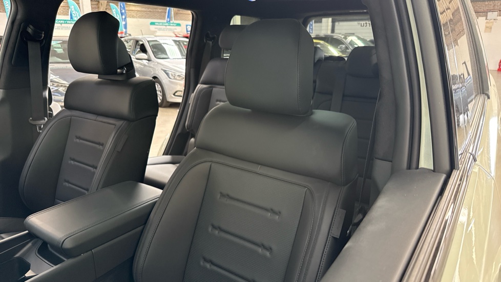 Hyundai SANTA FE 1.6 TGDi 239 Hybrid Calligraphy 5dr Auto Hybrid Estate - Image 40