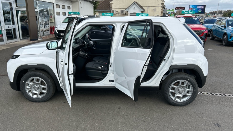 Hyundai INSTER 85kW 01 49kWh 5dr Auto Electric Hatchback - Image 43