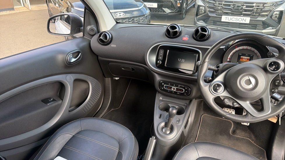 smart fortwo coupe 1.0 White Edition 2dr Auto Petrol Coupe - Image 14