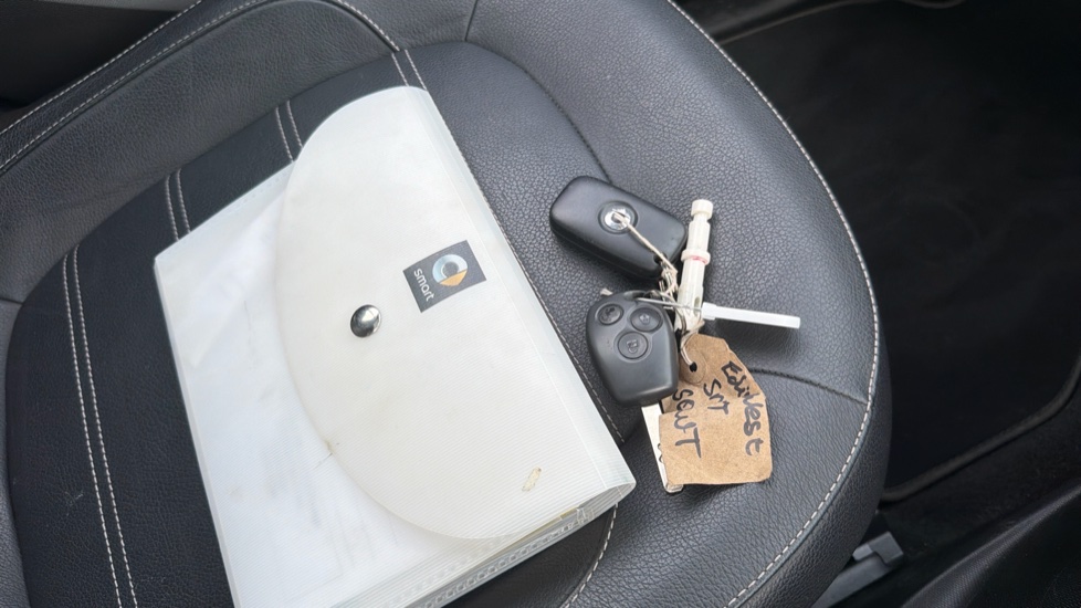 smart fortwo coupe 1.0 White Edition 2dr Auto Petrol Coupe - Image 19